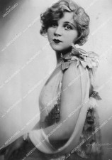 | 1931 Hungarian vaudeville star Lotte Huzzarek can no longer work in Bucharest picture
