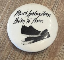 1975 Bruce Springsteen Born to Run Columbia Records Promo Pinback Button 1.75” picture