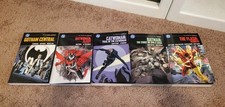 DC Compact Comics 5 Book Lot Batman Court Of Owls Trial Of The Catwoman Batwoman picture