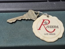 VINTAGE RIVIERA CASINO HOTEL LAS VEGAS ORIGINAL ROOM FOB + KEY #940 picture