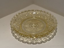 Vintage Lemon Yellow Pressed Glass Plate with Heart Motif – Elegant Retro Charm picture