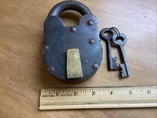Working Cast Iron & Brass Padlock With Two Keys-Dungeon Trunk Decor-Skeleton Key picture