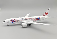 Japan Air Lines / Boeing 787-8 Dreamliner / JA823J / B-788-8 / 1:200 *LAST PCS* picture