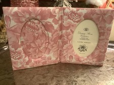 LAURA ASHLEY-Fabric Double Photo Frane-Pink/White Florals-Made In England-A+++ picture