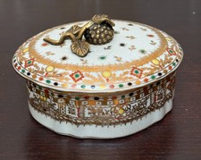 Vintage United Wilson JUWC 1897 Ormolu Dresser Box Brass Grape Handle Crazing picture