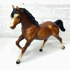 Vintage 69-83  BREYER COLLECTIBLE HORSE TOY 124 RUNNING MARE SUGAR picture