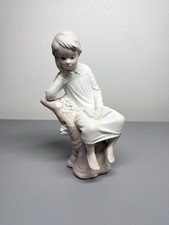 Lladro Thinker Little Boy Figurine 4876 Matte Finish 8” Tall picture