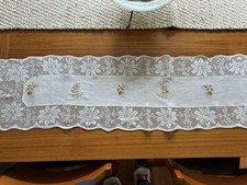 VINTAGE Linen With Lace Edging And Cross Stitched Flowers Runner Very Old. picture