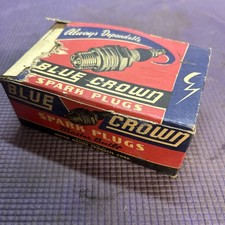 NOS Vintage Box of 10 Blue Crown Husky Spark Plugs T6 10mm Husky Dog Box Wear picture