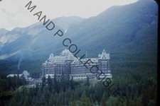 ORIGINAL 35mm Photo Slide Candid Vintage 007118 picture