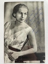 Annie Fischer, Hungarian Pianist, SIGNED photograph, 1965 picture
