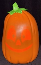 Hallmark Halloween Alive & Talkin Pumpkin Motion Activated Sensor With Batteries picture