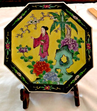Japanese Porcelain Octagonal Hand Painted Figural/Flowers Bowl Raised Foot 8