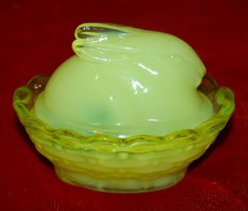VINTAGE Uranium Glass BOYD Salt Cellar Bunny On Nest Made in USA picture