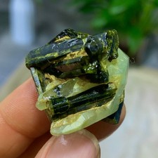 19G Rare Natural green tourmaline quartz crystal cluster mineral specimen picture