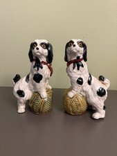 VTG PR King Charles Spaniels Staffordshire Style Majolica Dogs Figurines picture