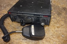 CB HAM  RADIO FOR PARTS OR REPAIR - UNTESTED with Federal Microphone picture