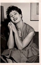 1956 HOLLYWOOD ACTRESS RITA GAM STUNNING CANDID PORTRAIT ORIG PHOTO MA8 picture