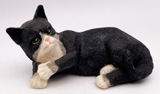 VTG Black White Tuxedo Cat Laying Down Figurine Resin Kitten 4