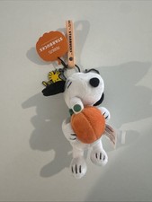 Peanuts x Starbucks Snoopy Bag Charm Keychain Limited Edition picture