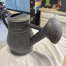 Antique French Victorian Era Copper Hand Made Watering Can. Rose pour picture