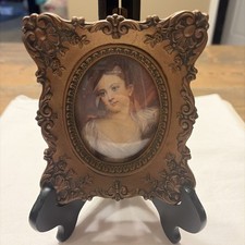 A Cameo Creation Small Portrait in Frame picture