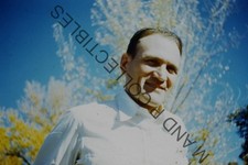 ORIGINAL 35mm Photo Slide Candid Vintage 006904 picture