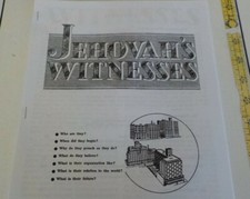JEHOVAH'S WITNESSES 1966 brochure 32 pages What they believe Watchtower picture