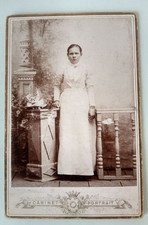 Antique Cabinet Card Portrait Young Woman Original Studio Photo  Vintage picture