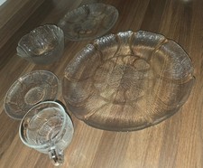 Vintage Arcoroc France Fleur Clear Glass Dinnerware Set 20 Pc Service for 4 picture