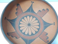 ANTIQUE ZIA PUEBLO INDIAN POTTERY DOUGH / CHILI BOWL POT - FABULOUS DESGN  picture