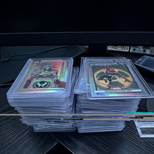 2026 Topps Chrome Marvel Bulk Refractors and inserts. Over 100 Cards picture