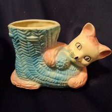 Vintage MCM Ceramic Cat in Blue Basket Planter Pastel Pink Kitten Kitsch Decor picture