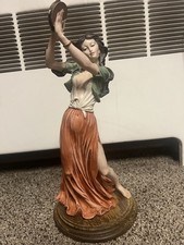 Giuseppe Armani Figure Gypsy Dancer With Tamborine Capodimonte picture