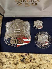 Freedom 250 Badge Commemorative Set DC Police Gold picture