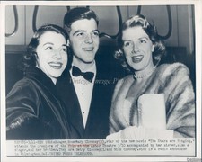 New York Rosemary Clooney Astor Theatre Film Premiere Wirephoto Press 7x9 picture