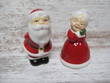 Vintage Kissing Mr. and Mrs. Santa Claus Salt & Pepper Shaker Set NEW Christmas picture