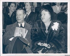 1961 Hollywood California Joe E Brown Ice Show Comedian Historic Press Photo 7x9 picture