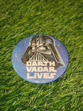 Vintage 1977 Star Wars DARTH VADER LIVES Pin Button Badge RARE Original Pinback picture