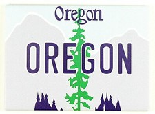 OREGON LICENSE PLATE FRIDGE COLLECTOR'S SOUVENIR MAGNET 2.5