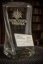 Beautiful Adictivo doble reposado Tequila Bottle 750ml EMPTY With Topper Flask picture