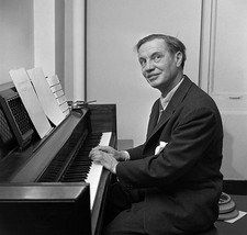 US avant garde composer pianist author George Antheil on THE TWENT- Old Photo 5 picture