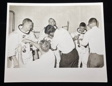 APOLLO 8 CREW WITH TECHNICIANS SPECIAL INTEREST PHOTO BLANK BACK picture