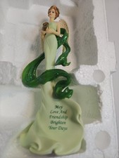 Item Hamilton Collection Figurine Irish Angel - Shamrocks, Item 205 A picture