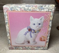 Vintage 1992 Cat Kitty Porcelain Figurine With Box  6.5