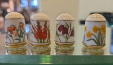 Vintage 1978 Franklin Mint Flowers of Holland Porcelain Thimbles Set of 4 picture