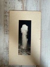 Haynes Inc Old Faithful Geyser In Steam linen Postcard Unused picture
