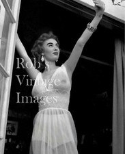 BULLET BRA MAMA  photo Retro 1940s 50s Meg Myles #7 TV Soap Opera Star Singer picture