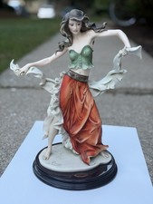 Giuseppe Armani Esmeralda 0198C Florence Figurine 1988 Made Italy Large Rare picture