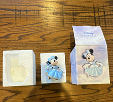 Disney Showcase Collection Minnie Mouse 